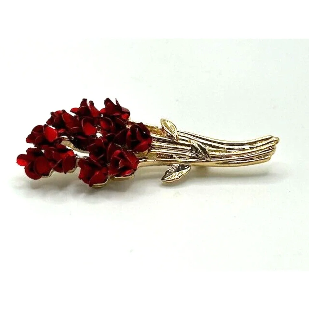 Vintage Avon Jewelry DM97 Gold Tone Dozen Enamel Red Roses Brooch‎ Pin 2.5